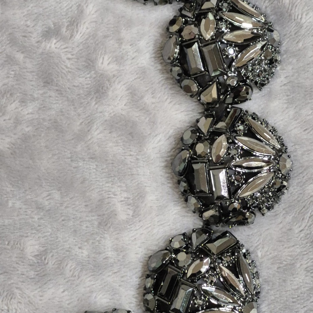 Br Statement Necklace - image 4